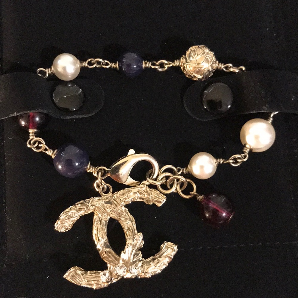 Authentic Chanel Crystal & Faux Pearl Bracelet - Picture 6 of 11